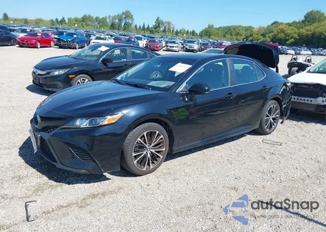 2018 Toyota Camry Se z USA, uszkodzony, nr VIN 4T1B11HK9JU150552